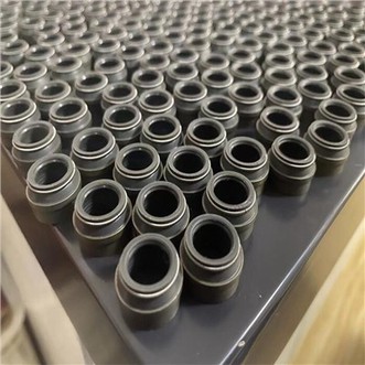 61560040032 Engine Valve Seal